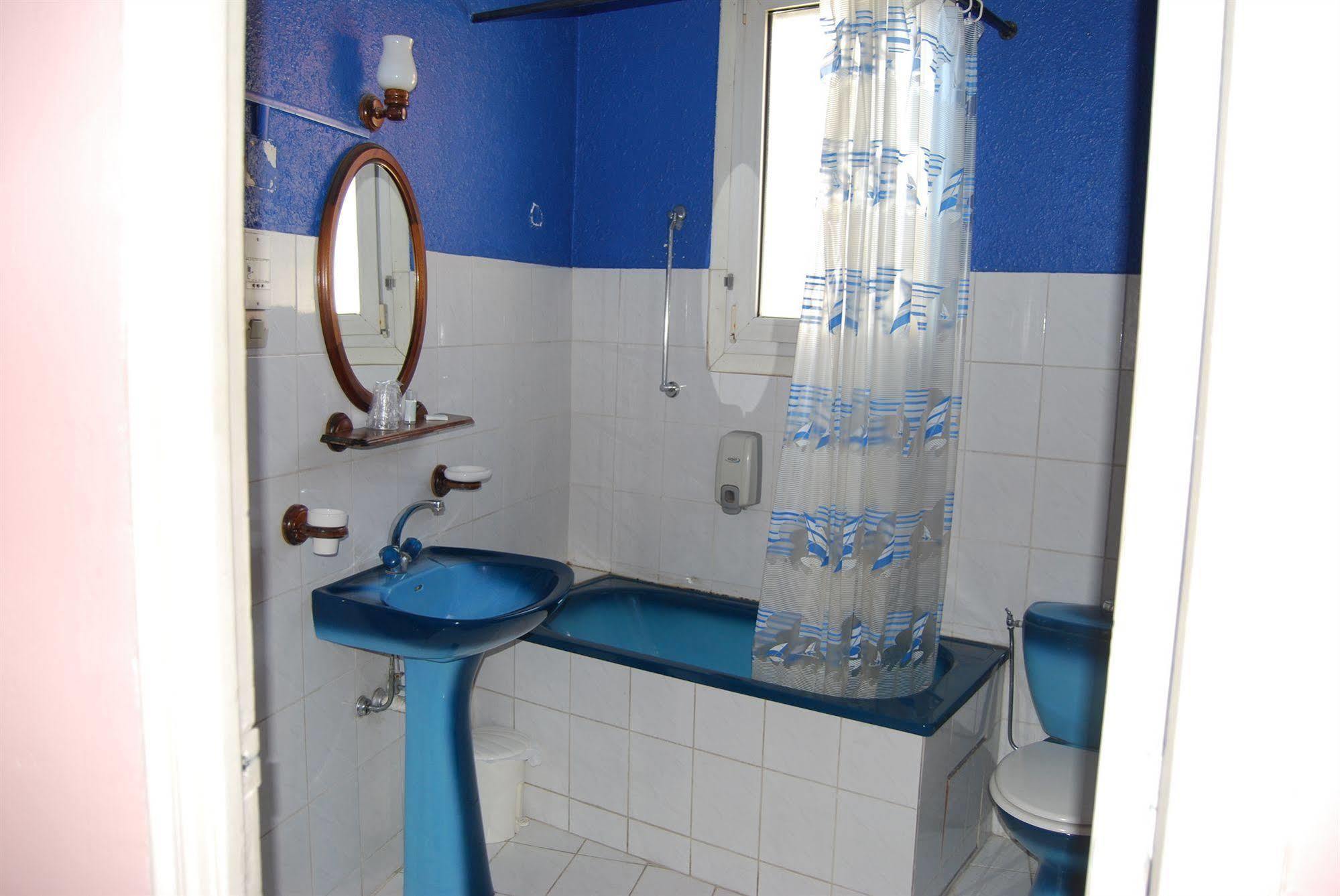 Hotel Azur Nice Bagian luar foto