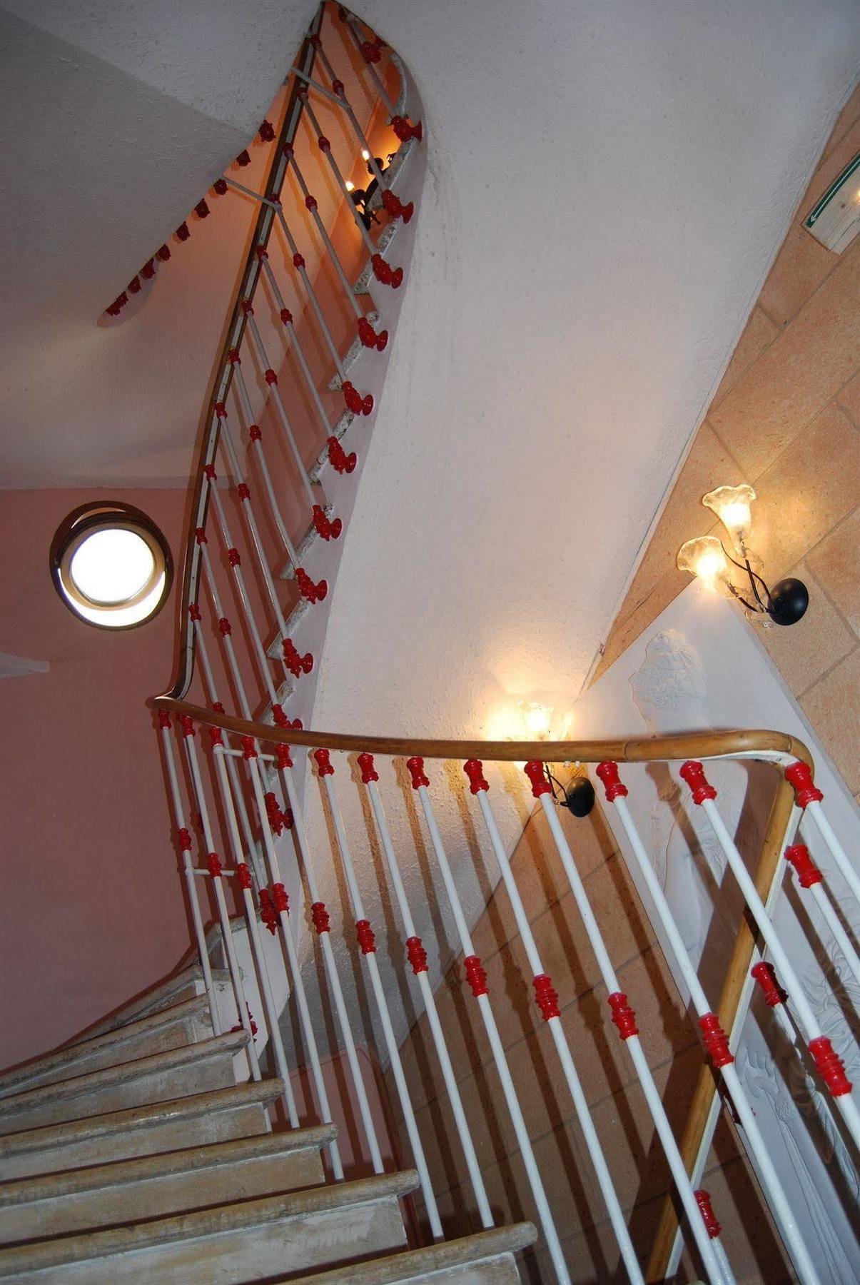 Hotel Azur Nice Bagian luar foto