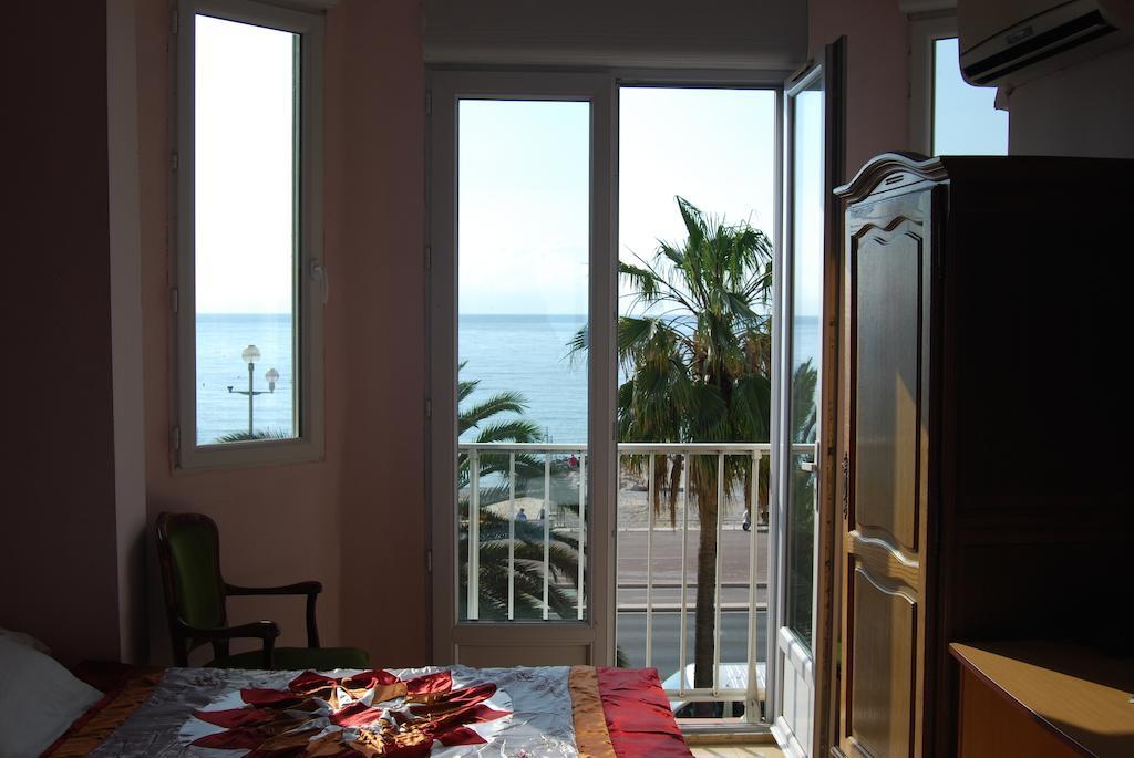 Hotel Azur Nice Bagian luar foto