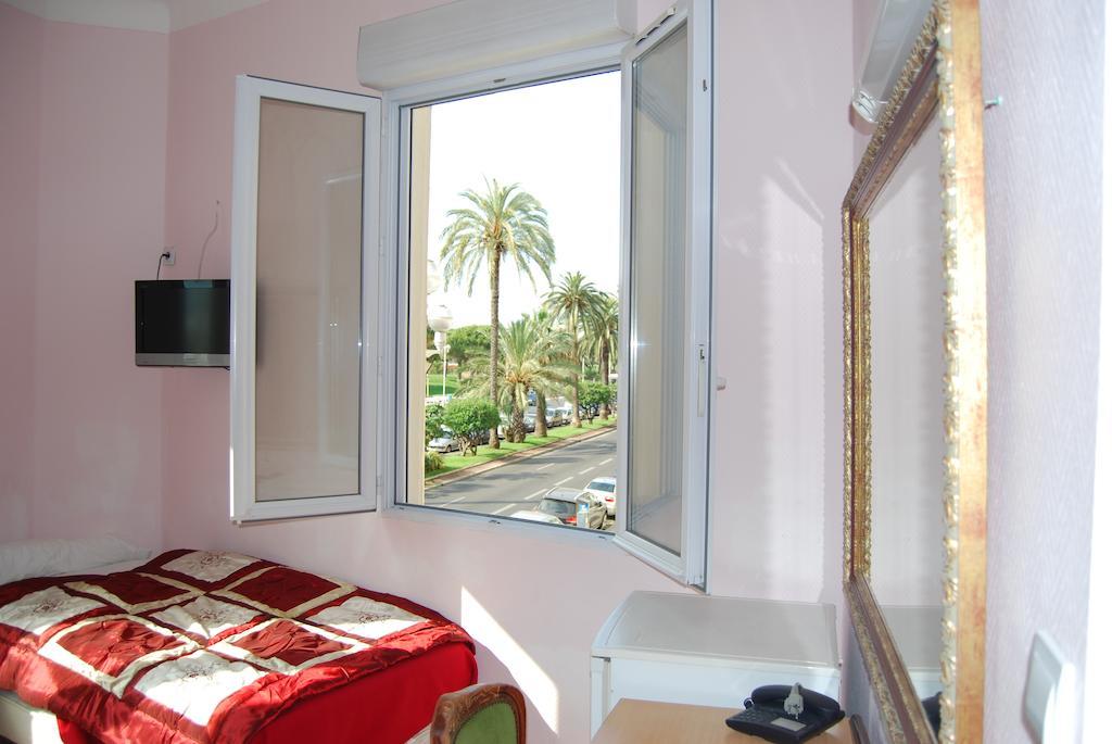 Hotel Azur Nice Bagian luar foto